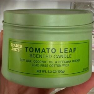 Trader Joe's Green Tomato Leaf Scented Candle NEW